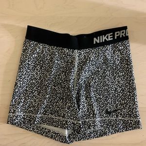Nike Pro